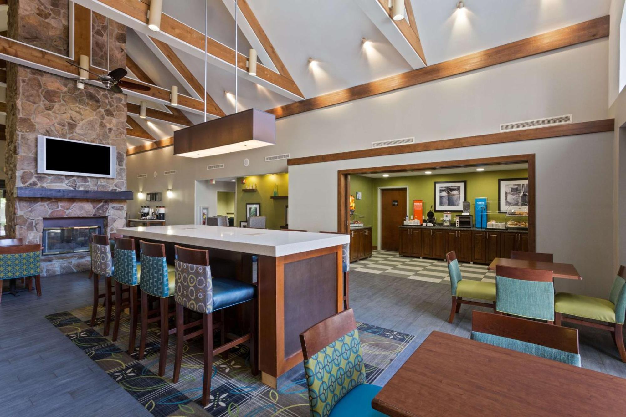 Hampton Inn & Suites Atlanta/Duluth/Gwinnett Exterior photo